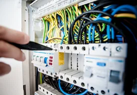 ELECTRICISTAS